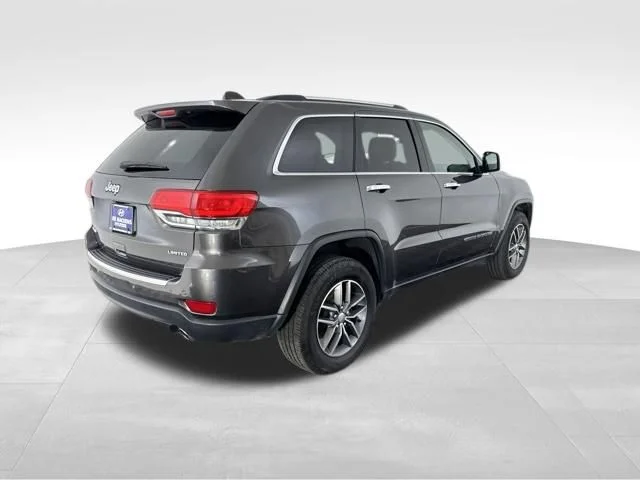 Used 2017 Gray Jeep Limited image 6