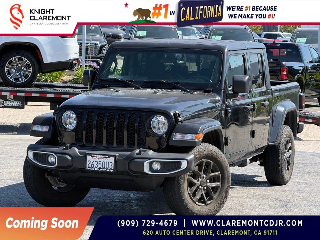2023 Jeep Gladiator Sport S's photo