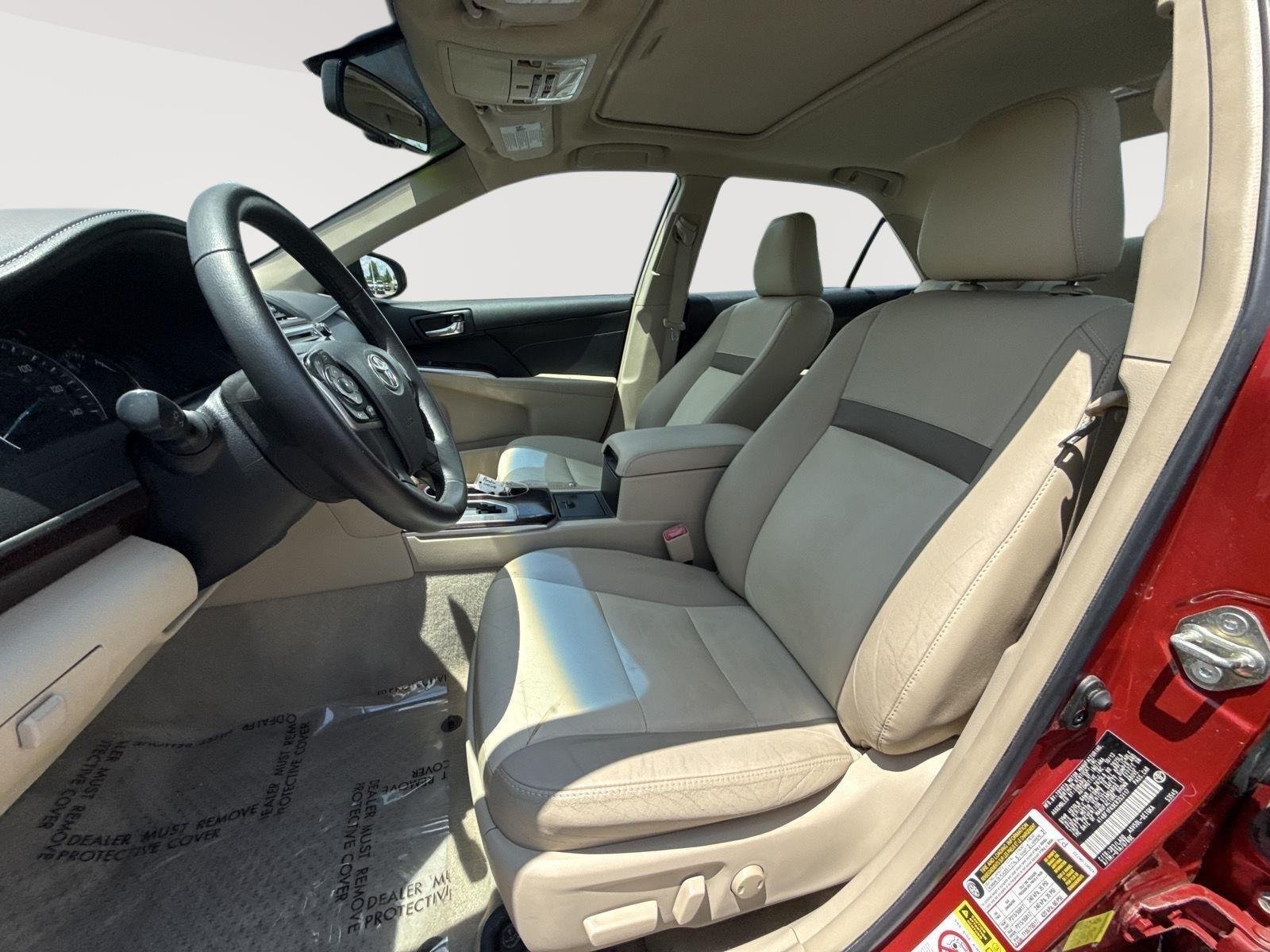 Used 2014 Barcelona Red Metallic Toyota XLE image 3