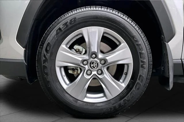 Certified Used 2025 SILVER SKY METALLIC Toyota  image 11