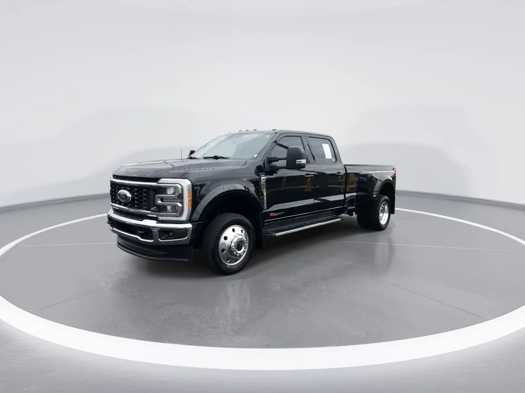 Used 2023 Black Ford Lariat image 4