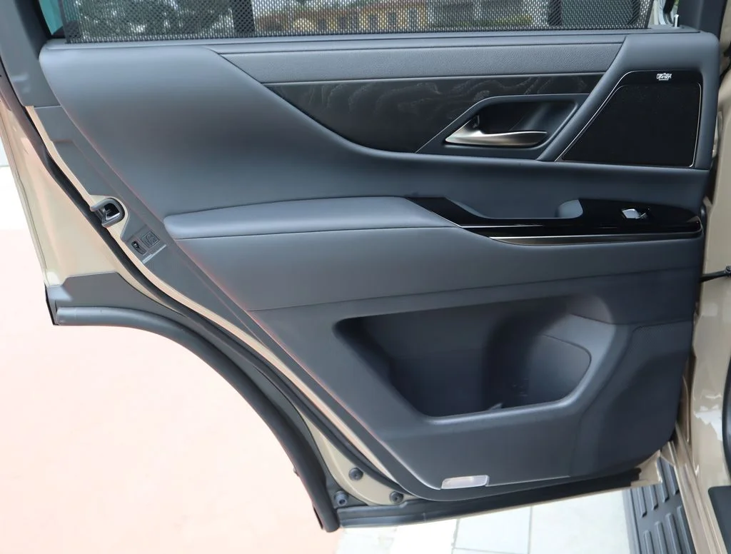 Used 2026  Lexus 700h Overtrail image 28
