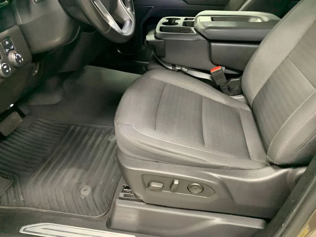 2024 Chevrolet Silverado 1500 LT - Photo 25
