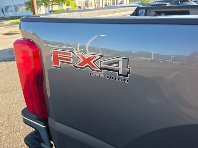 2024 Ford F-350 Super Duty XLT - Photo 28