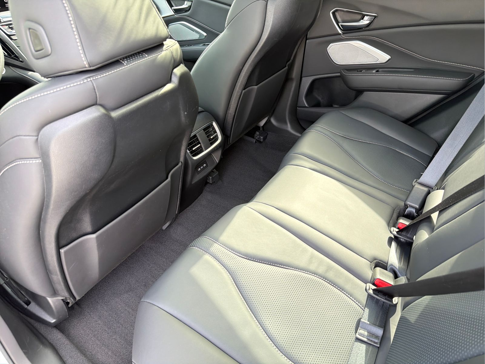 Used 2023 Platinum White Pearl Acura Technology Package image 35