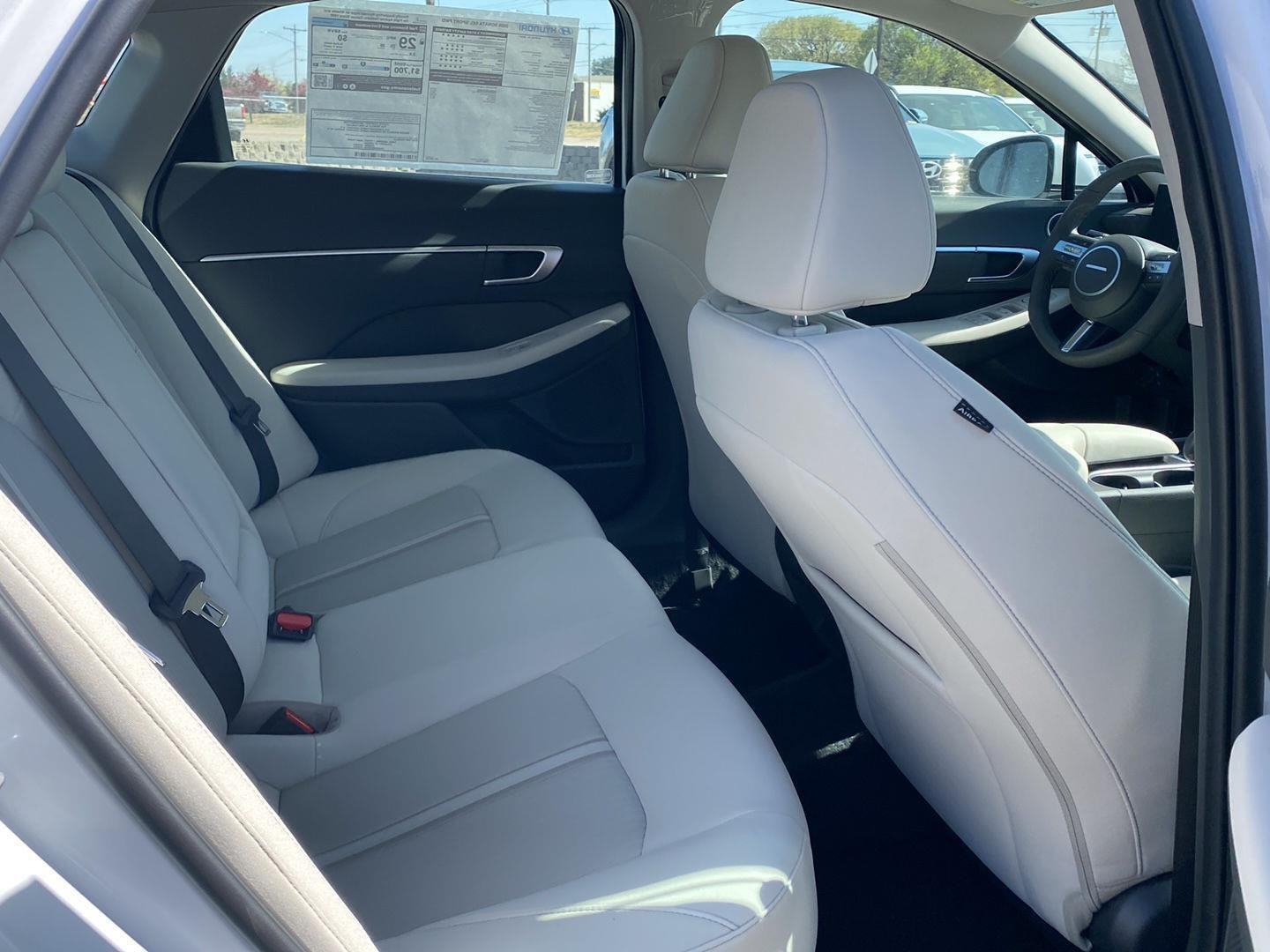 2026 Hyundai Sonata SEL - Photo 15