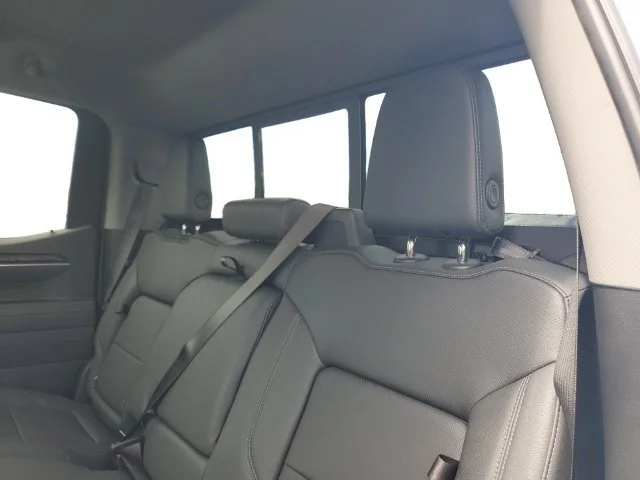 Used 2025 Summit White GMC SLT image 27