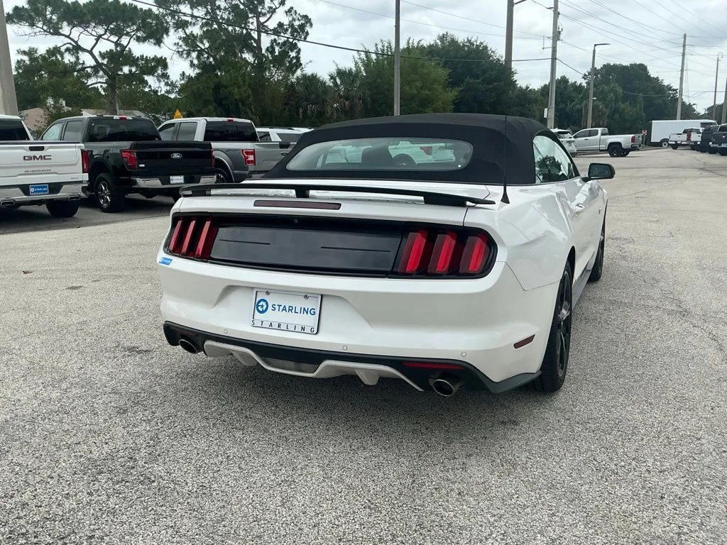 Used 2017 White Ford GT Premium image 9