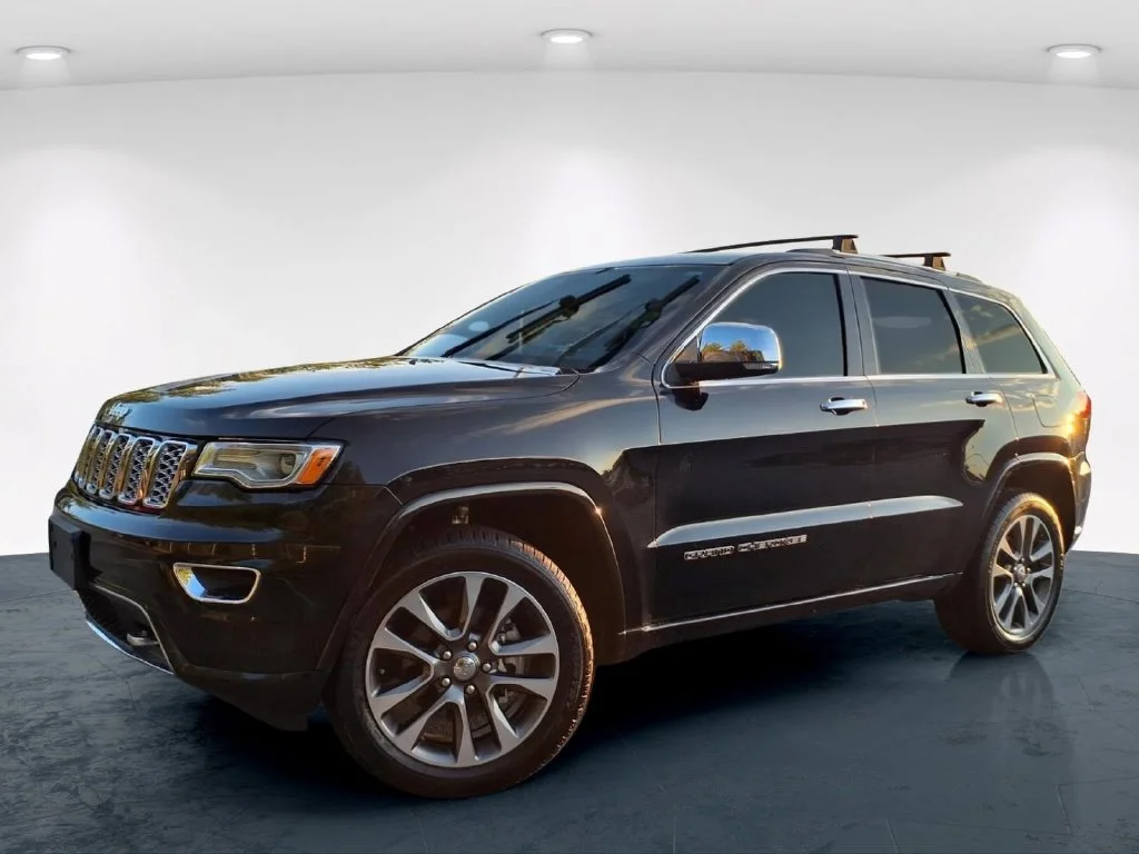 Used 2017 Black Jeep Overland image 2
