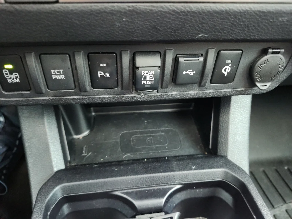 Used 2022 Midnight Black Metallic Toyota Limited image 30