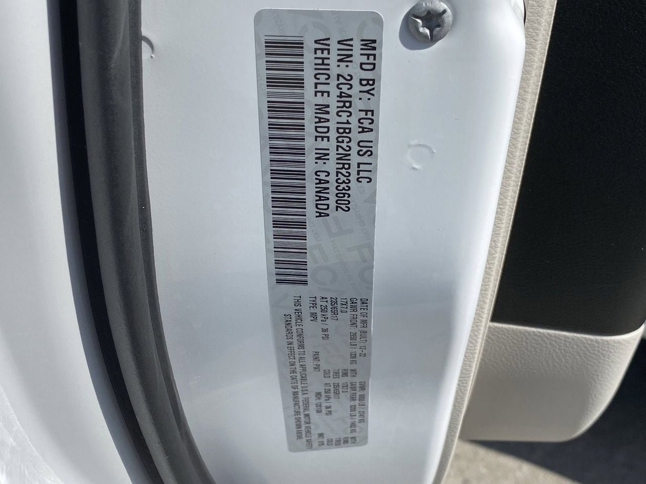 Used 2022 Bright White Chrysler Touring L image 34