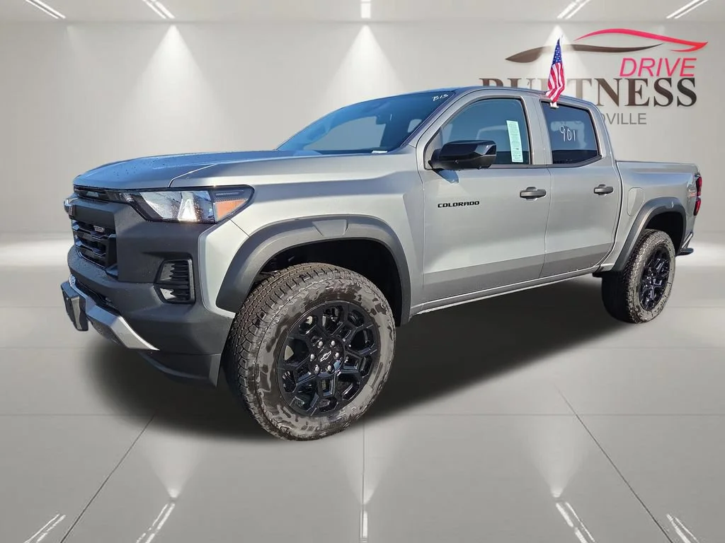 New 2026 Sterling Gray Metallic Chevrolet Trail Boss image 3