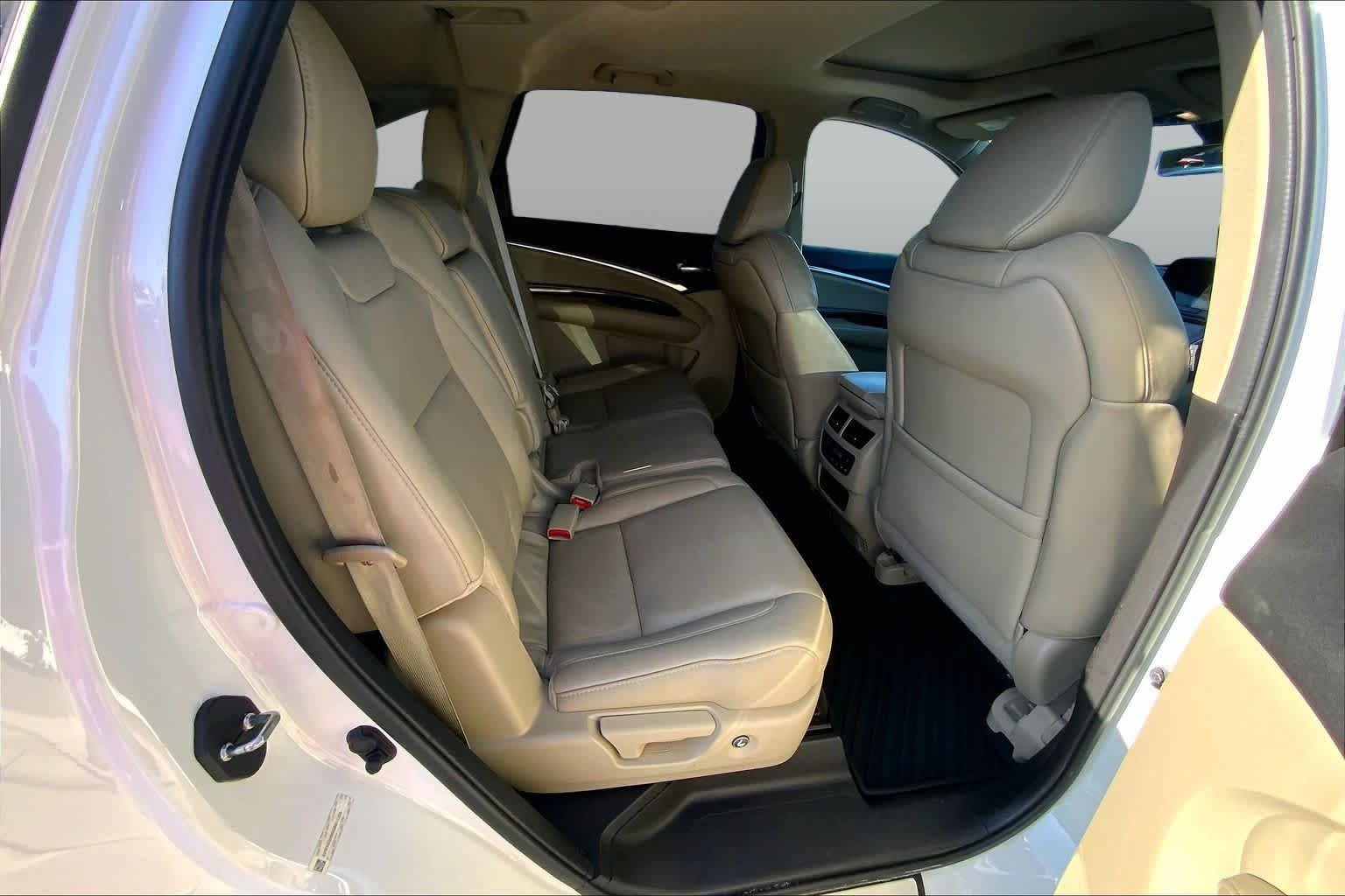 Used 2016 Crystal Black Pearl Acura w/Advance image 20