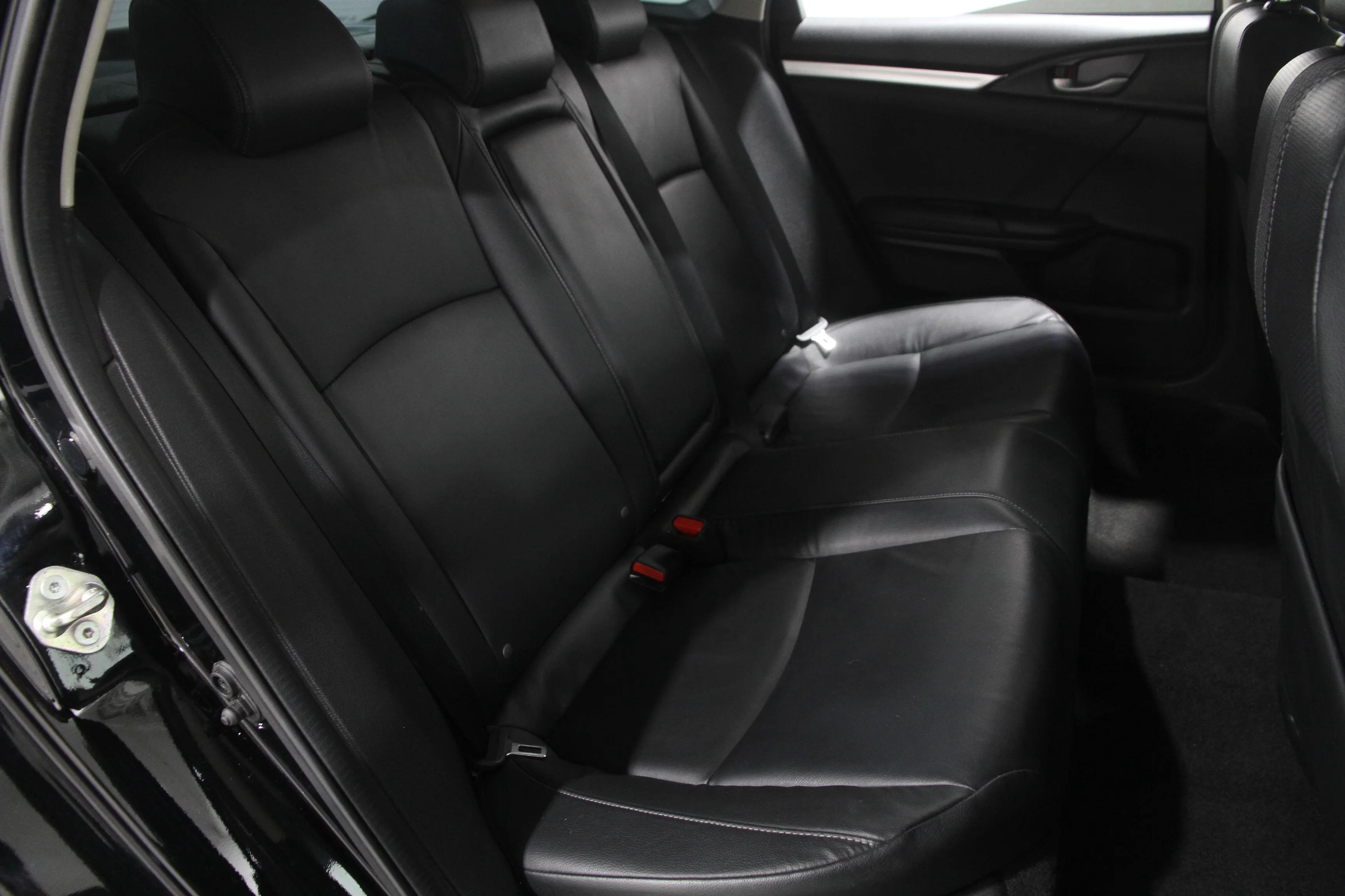 Used 2019 BLACK Honda Touring image 18