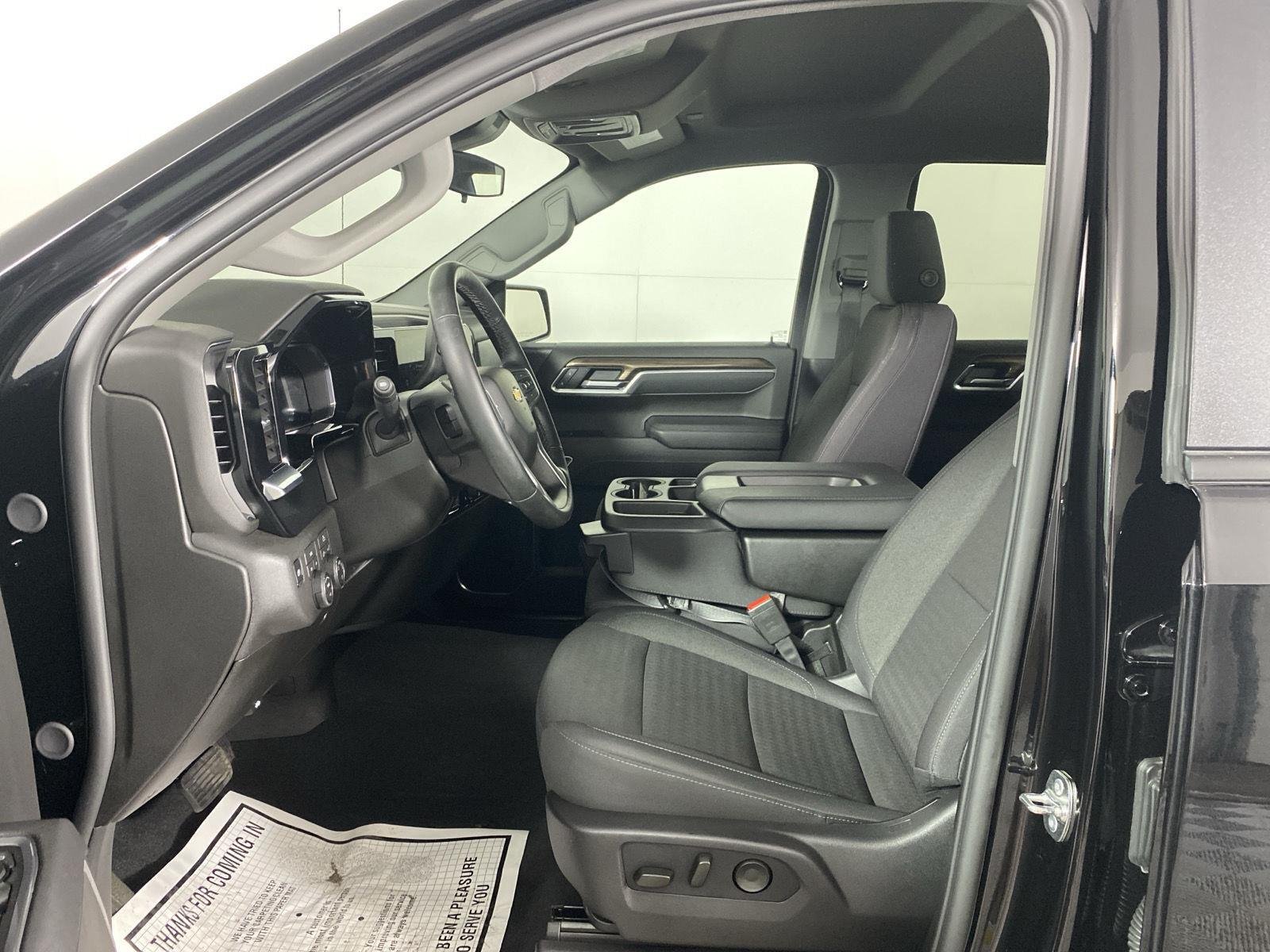 Used 2026 Black Chevrolet LT image 5