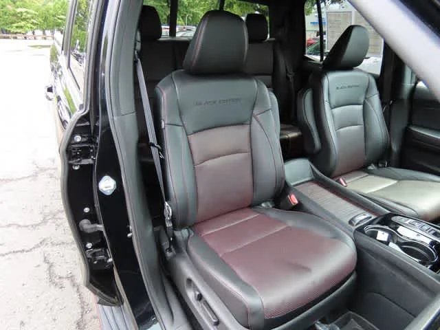 2021 Honda Ridgeline Black Edition - Photo 17