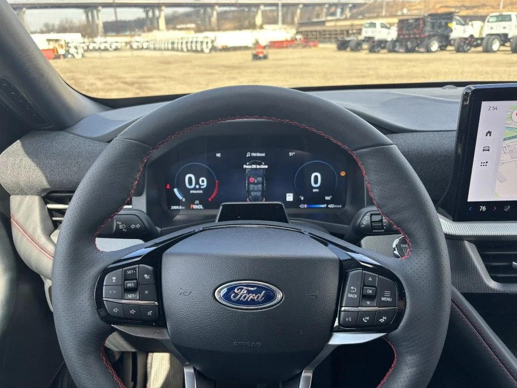 2026 Ford Explorer ST-Line - Photo 24