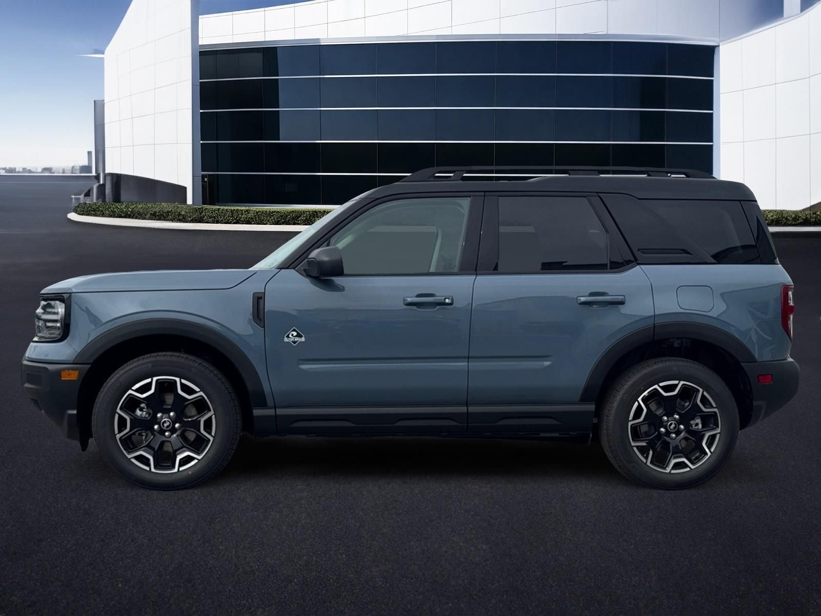 New 2026 Azure Gray Metallic Tri-Coat Ford Outer Banks® image 9