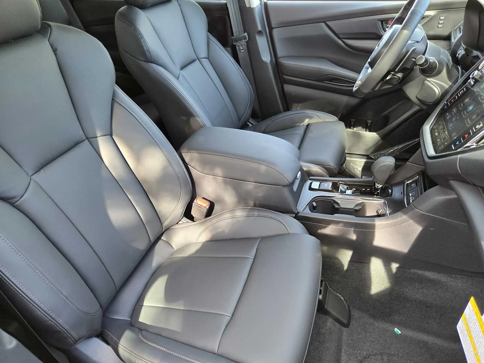 New 2026 CRYSTAL WHITE PEARL Subaru Limited Bronze Edition 7-Passenger image 9