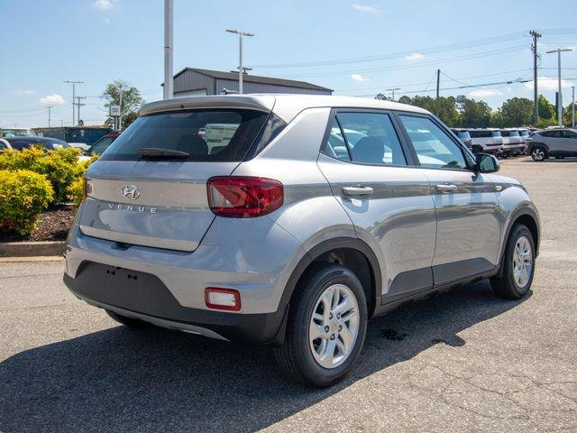 New 2026 Silver Hyundai SE image 18