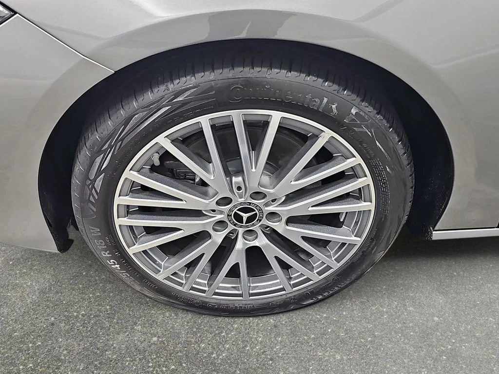 Used 2024  Mercedes-Benz CLA 250 image 34