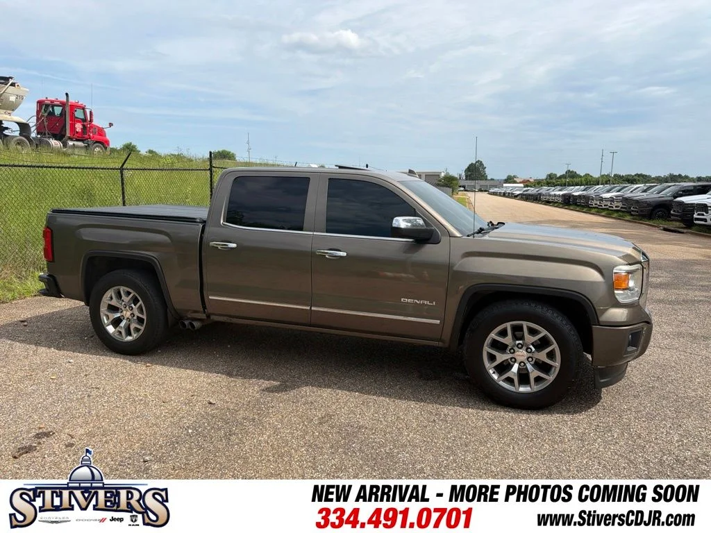 Used 2015 Brown GMC Denali image 5