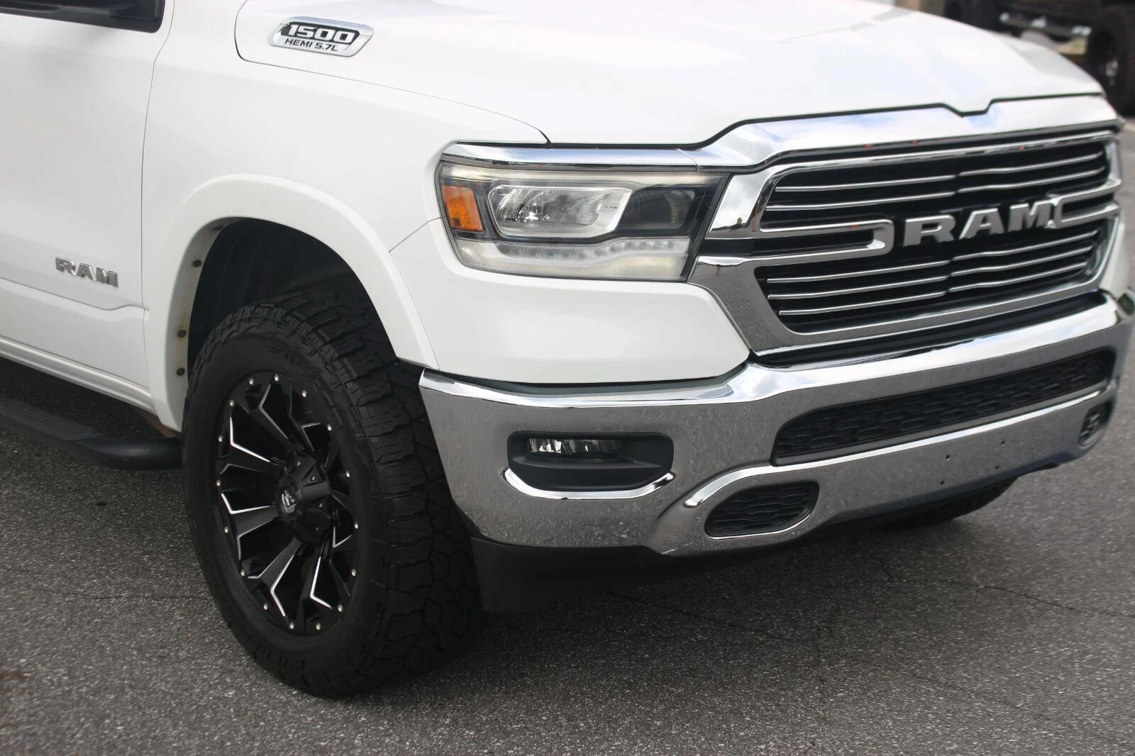 Used 2020 White Ram Laramie image 9