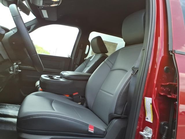 New 2026 Molten Red Pearl-Coat Exterior Paint RAM Tradesman image 12