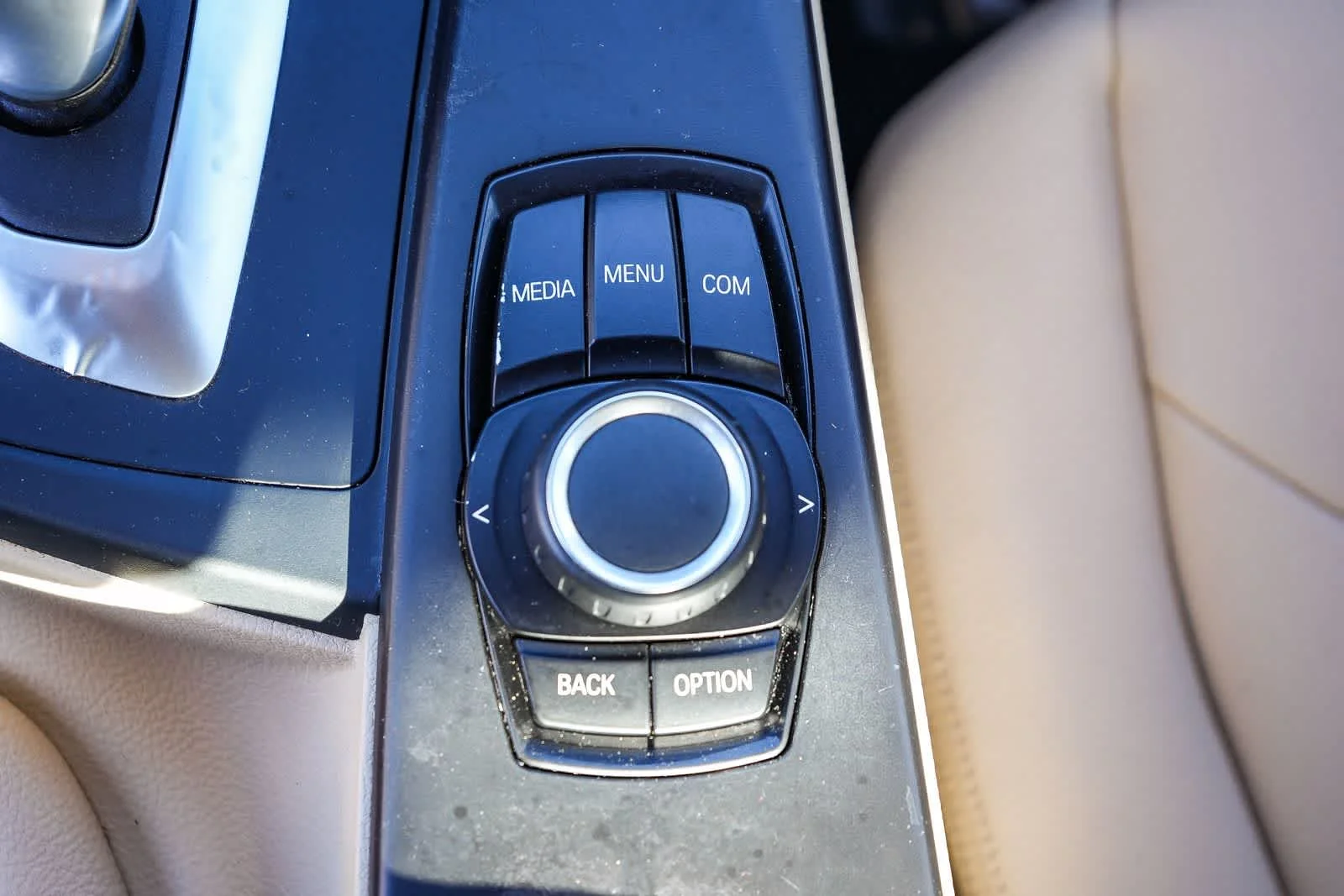 Used 2018 White BMW 320i image 21