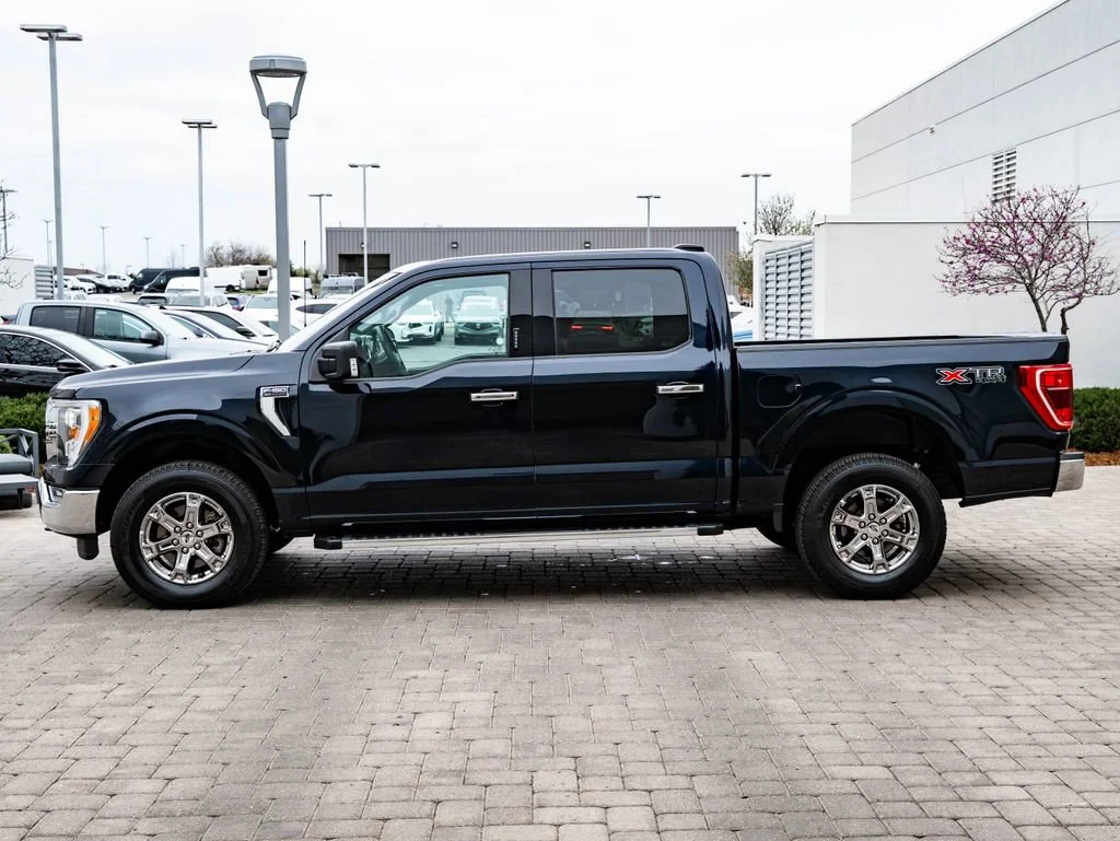 Used 2023 Antimatter Blue Metallic Ford XLT image 5