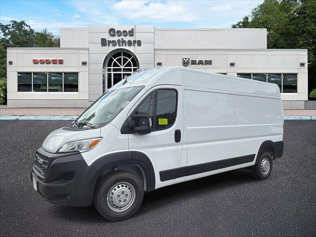 New 2026 Bright White Clear-Coat Exterior Paint RAM Tradesman image 1