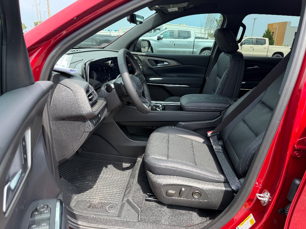 2026 Chevrolet Traverse LT - Photo 15