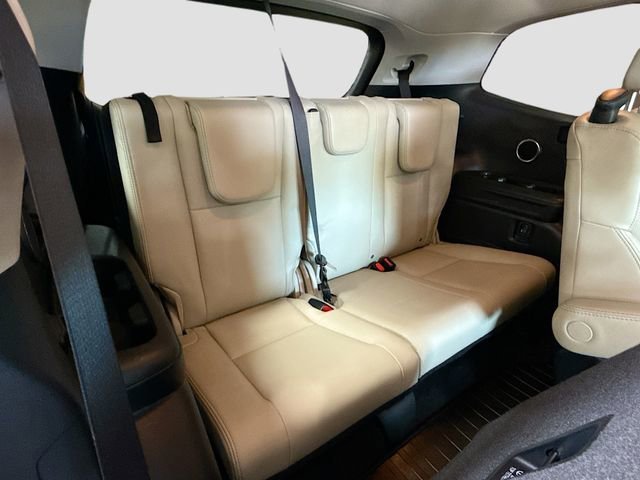 Used 2023 White Subaru Limited image 29