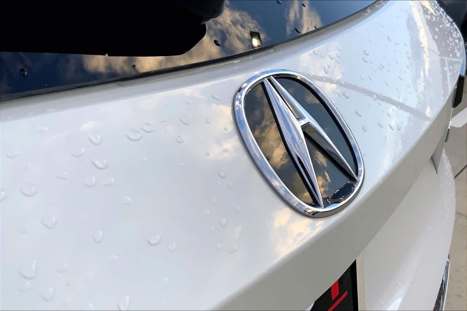 Used 2024 Platinum White Pearl Acura w/Technology Package image 31