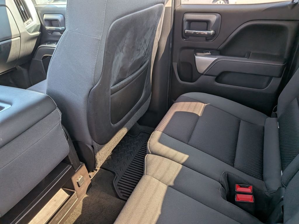 Used 2015 Silver Chevrolet LT image 30