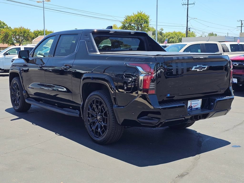 New 2026 Black Chevrolet RST Stars and Steel Edition - Extended Range image 4