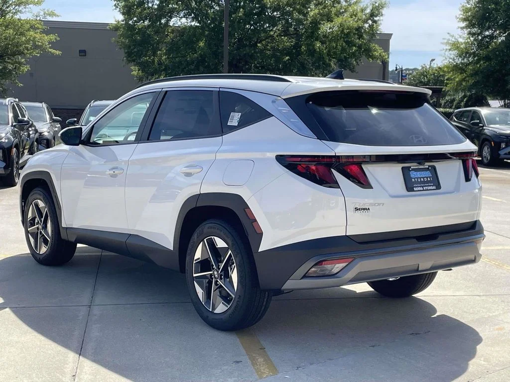 New 2026 White Hyundai SEL image 4