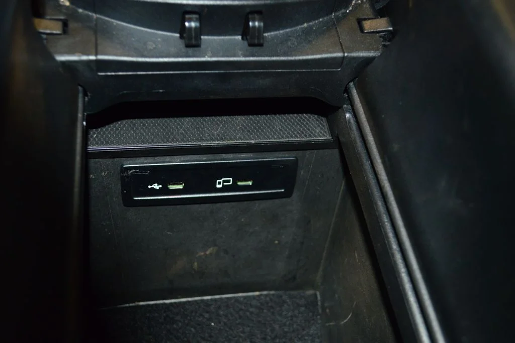 Used 2022 Black Mercedes-Benz GLC 300 image 32