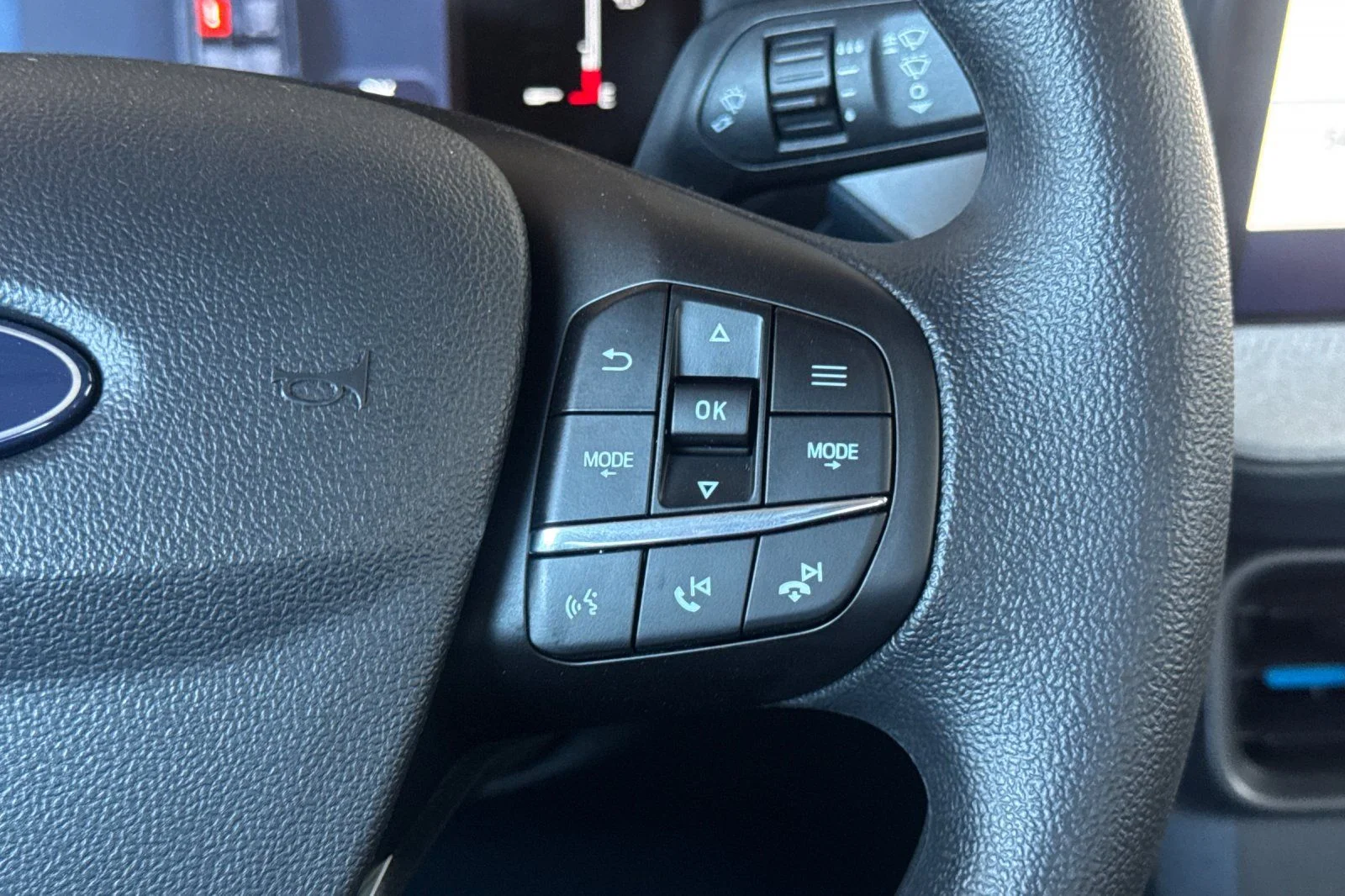 New 2026 Oxford White Ford XLT image 26