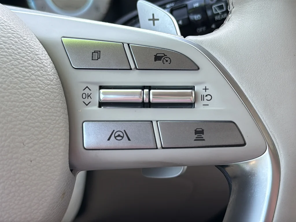 Used 2023 Black Hyundai Calligraphy image 19