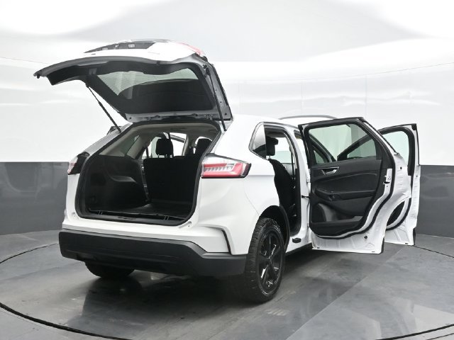 2022 Ford Edge SE - Photo 29