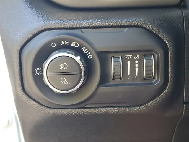 Used 2021 Bright White Clearcoat Jeep Texas Trail image 22