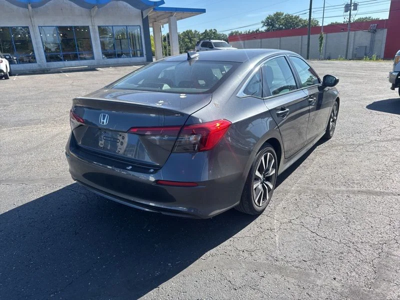 Used 2024  Honda EX image 7