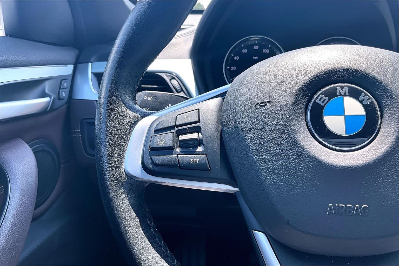 Used 2021 Alpine White BMW sDrive28i image 24