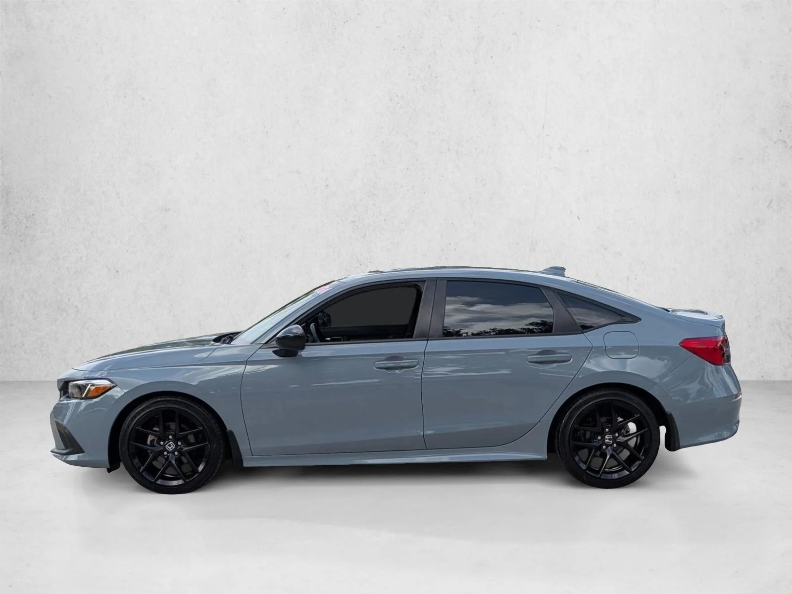 Used 2024 Silver/Gray Honda Sport image 9