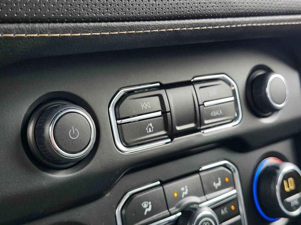 2024 Chevrolet Tahoe Premier - Photo 28