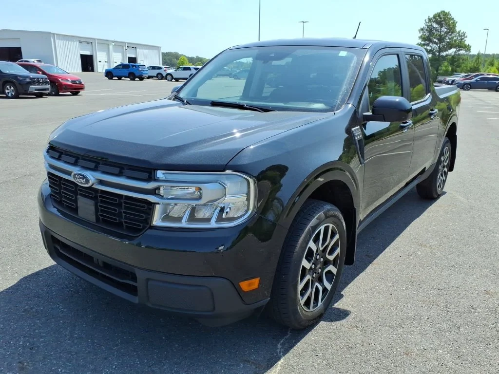 Used 2024 Black Ford Lariat image 6