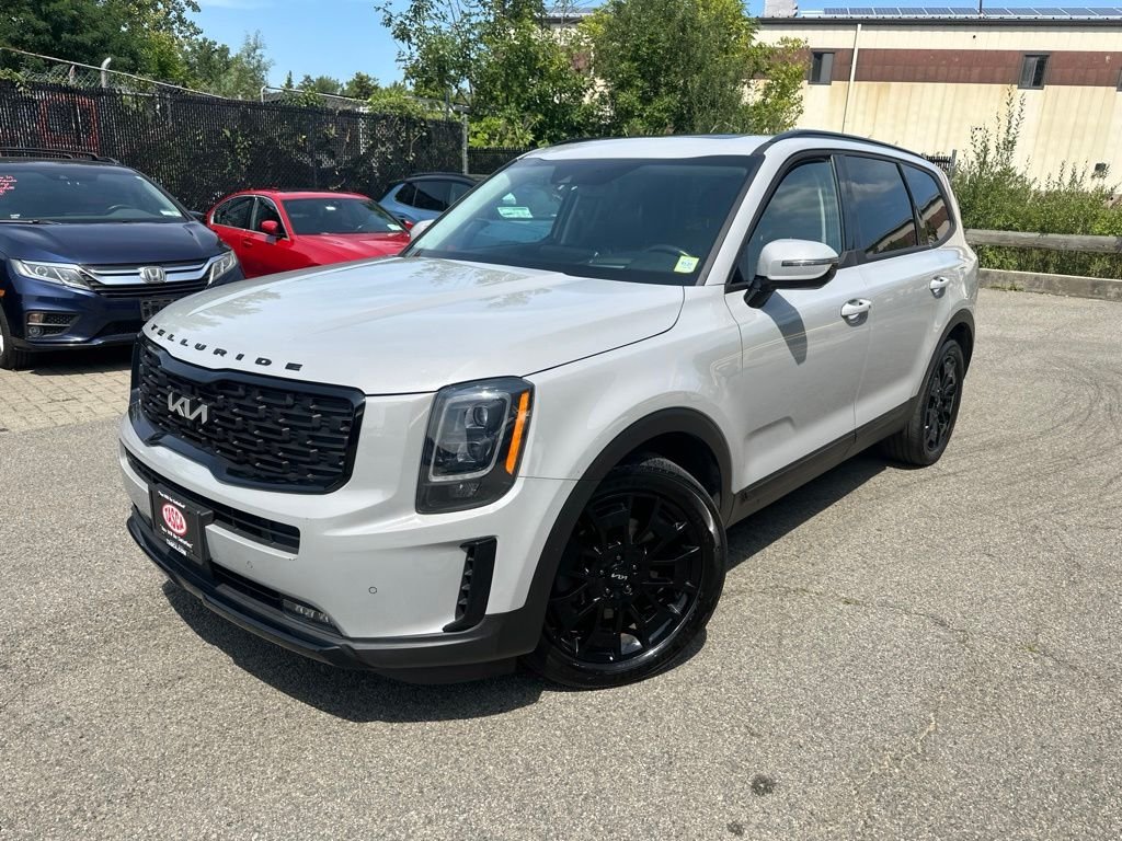 Used 2022 Gray Kia SX image 1