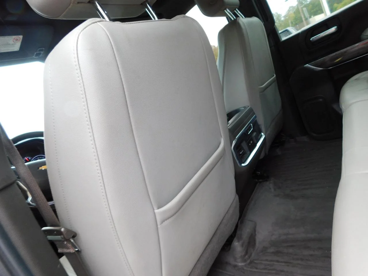 Used 2021 White Chevrolet 4WD CREW CAB 159 in LTZ image 30
