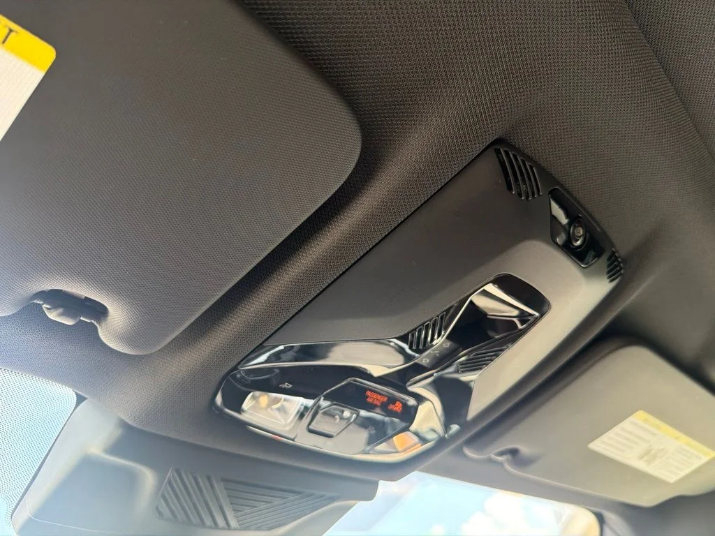 Used 2023 Black BMW xDrive28i image 24